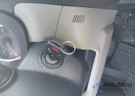 2015 Subaru Forester 2.5I Premium из США, поврежденный, VIN JF2SJADC5FH563024